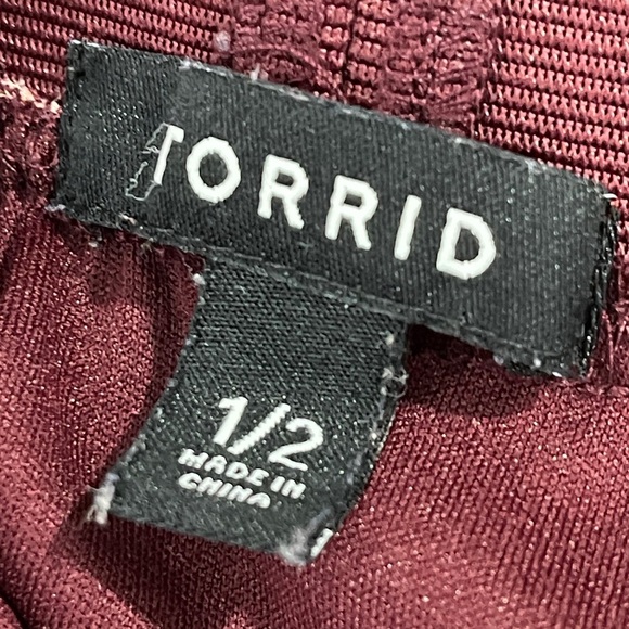 Torrid Women’s Floral Midi Chiffon Lined Skirt Size 1/2 or 14-18 Elastic Waist - Picture 8 of 8